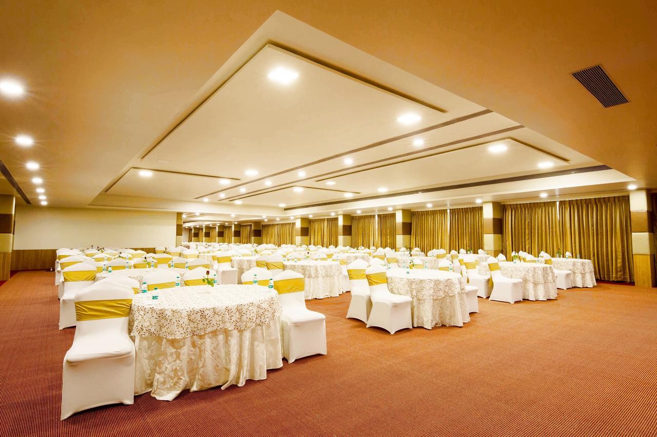 Hotel Central Park Manipal Exterior photo
